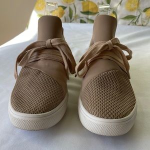 Steve Madden Blush Lancer Sneakers Tennis Shoes Size 6.5M